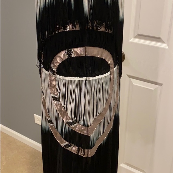 Dress - Picture 2 of 6